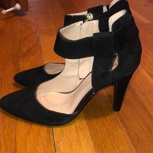 Black point toe heels